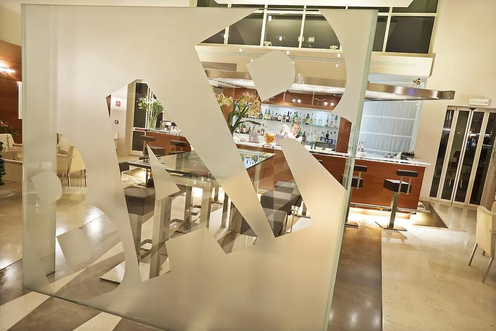 ***  Hotel Rafael Μιλάνο Ιταλία